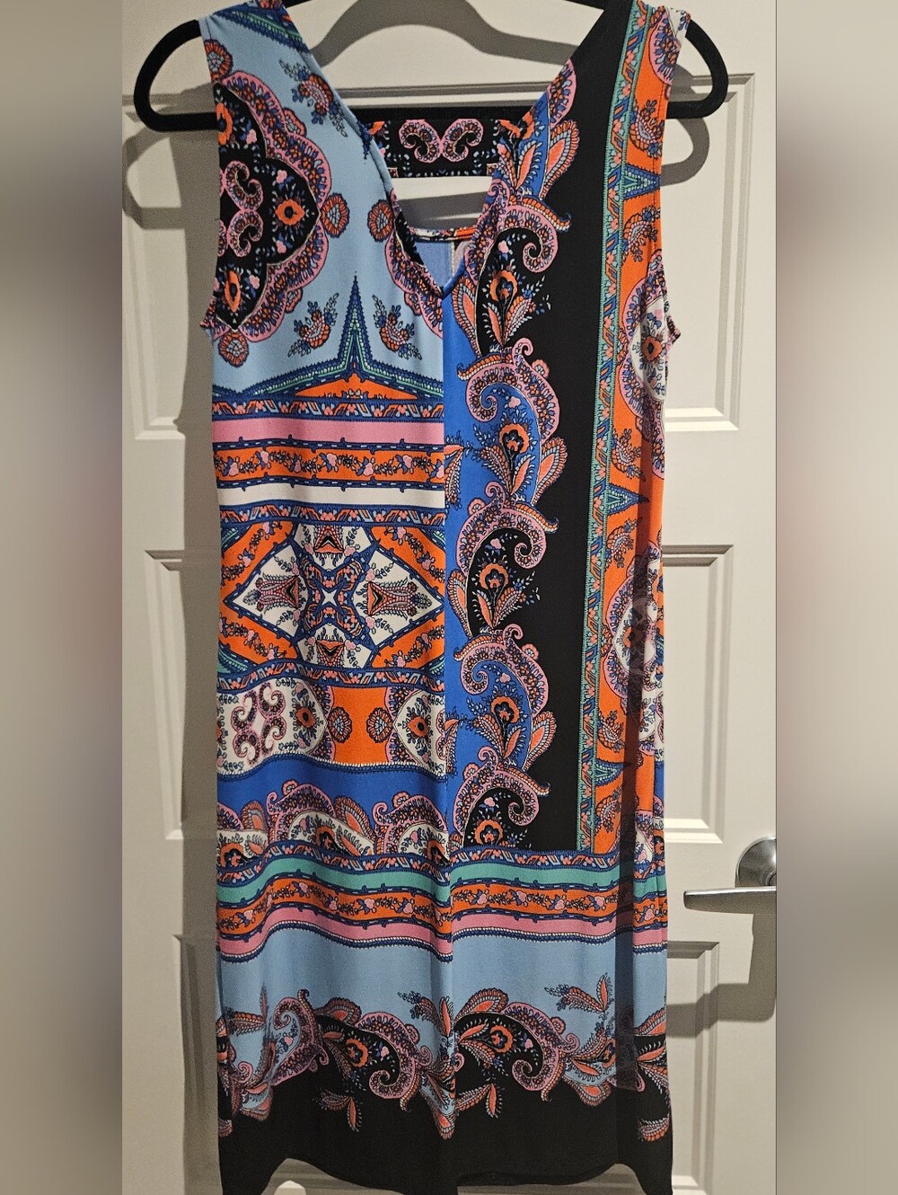 💞2/$15💞Roz & Ali Sleeveless Paisley-Print Maxi Dress in Blue Orange Black